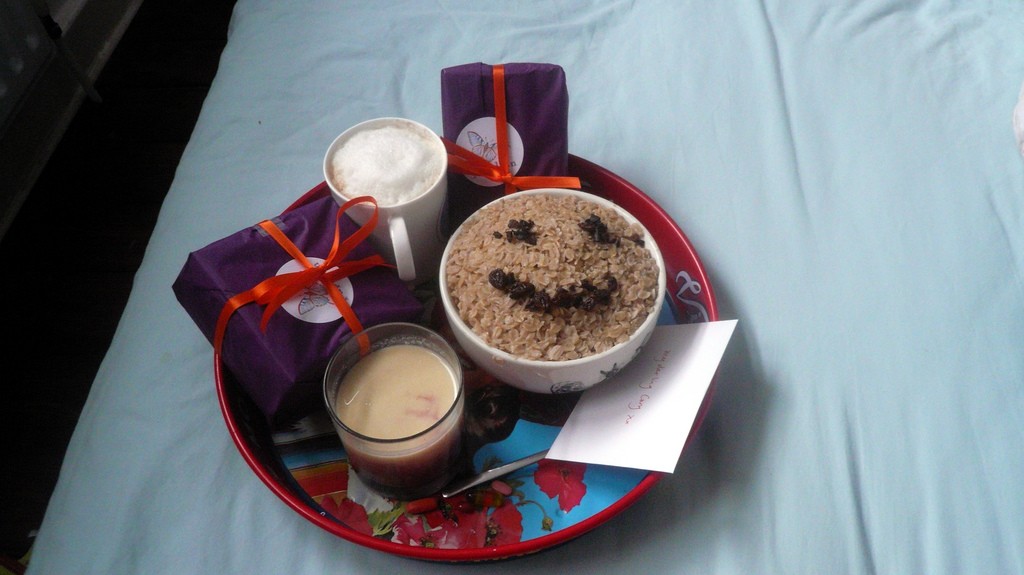 Propose with breakfast in bed